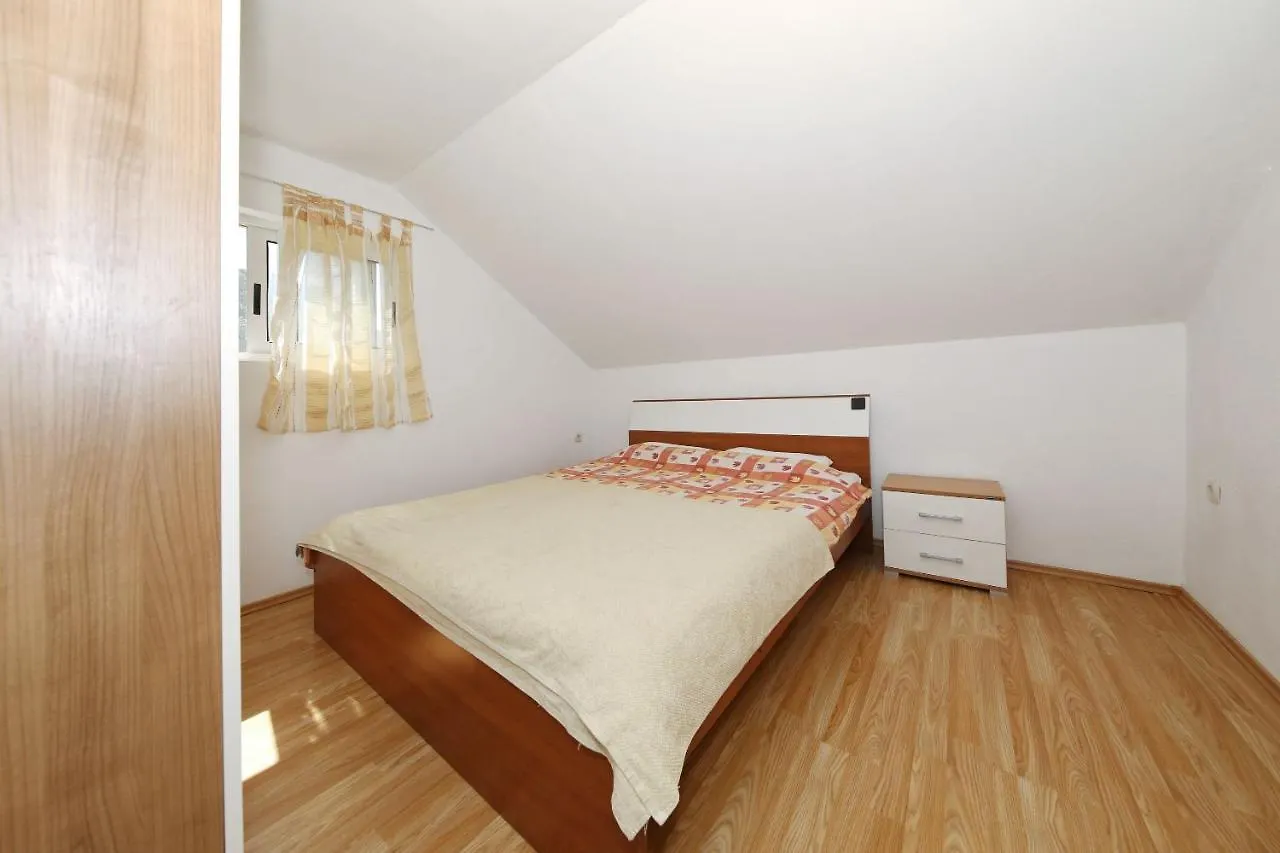 House Astrid Villa Tkon Holiday home